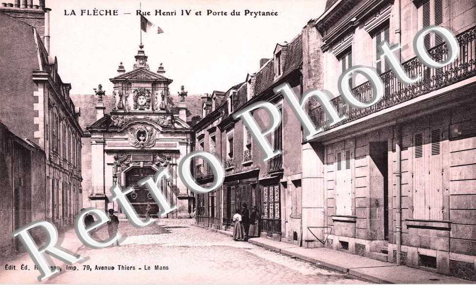 RUE HENRI IV ET PORTE DU PRYTANEE