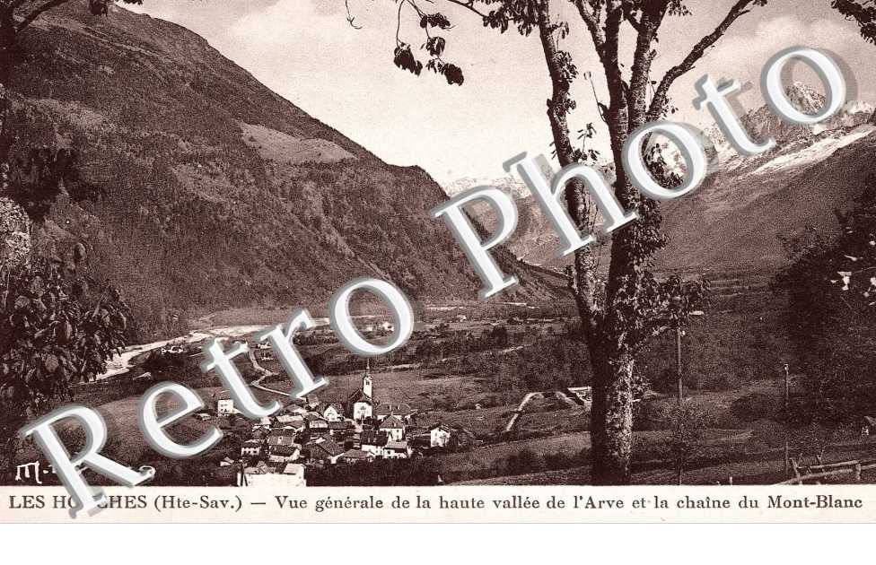 vue generale de la haute vallee de l'Arve et la chaine du Mont Blanc