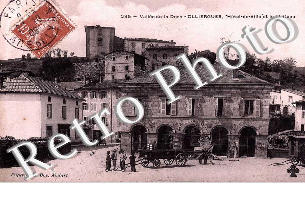 l'hotel de ville et le Chateau