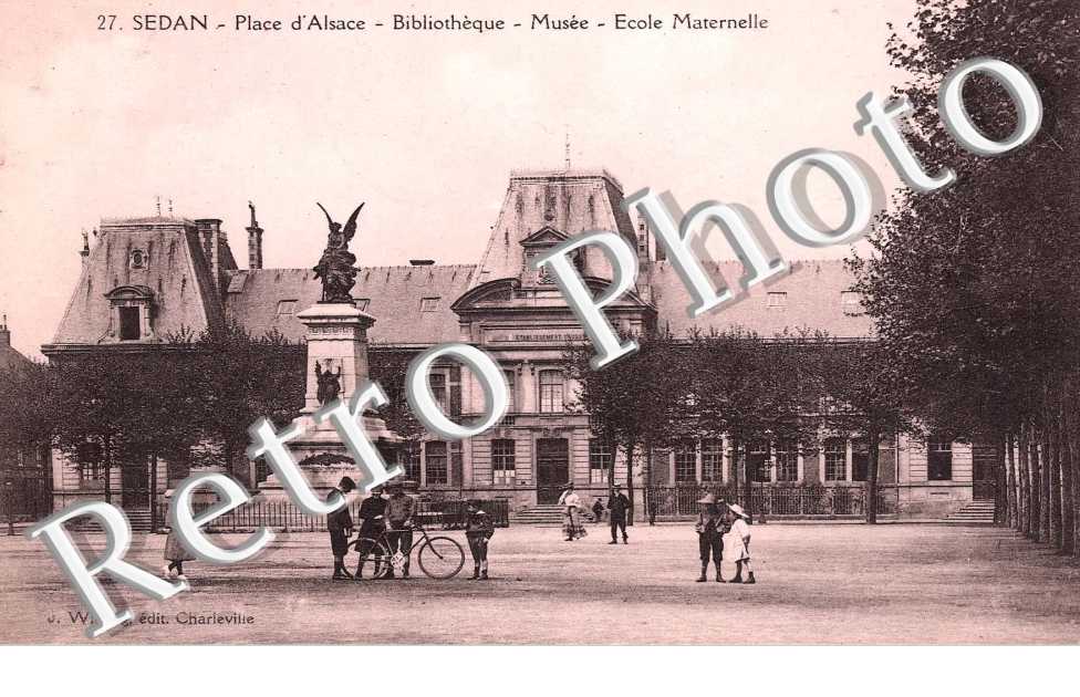 Place d'Alsace Bibliotheque Musee Ecole Maternelle