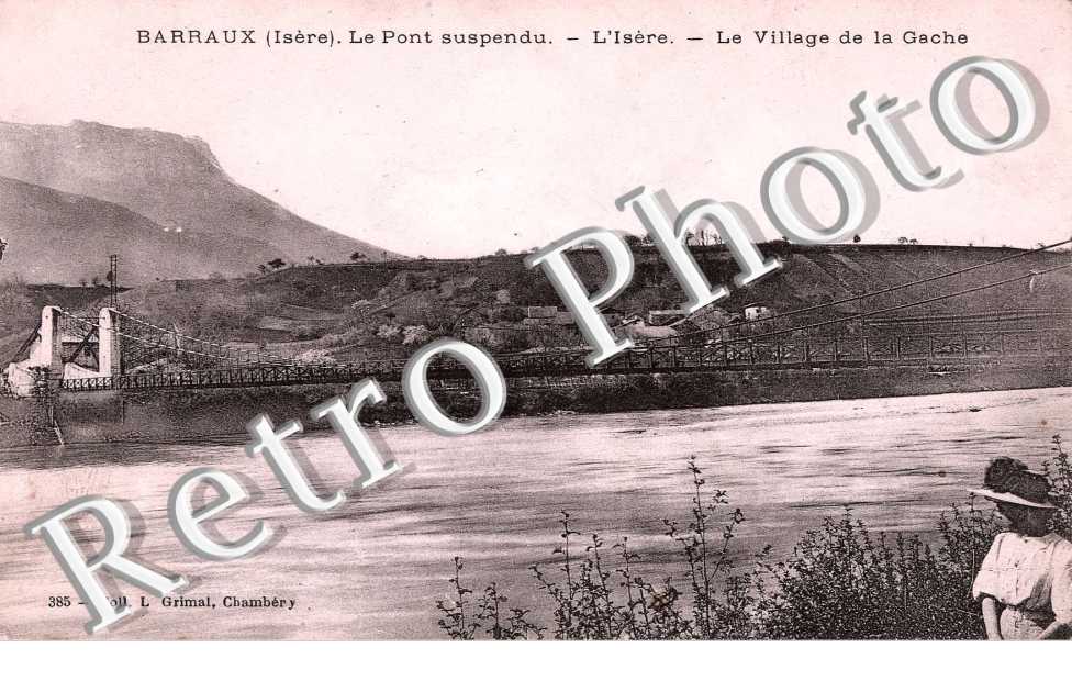 le pont suspendu, le village de la Gache