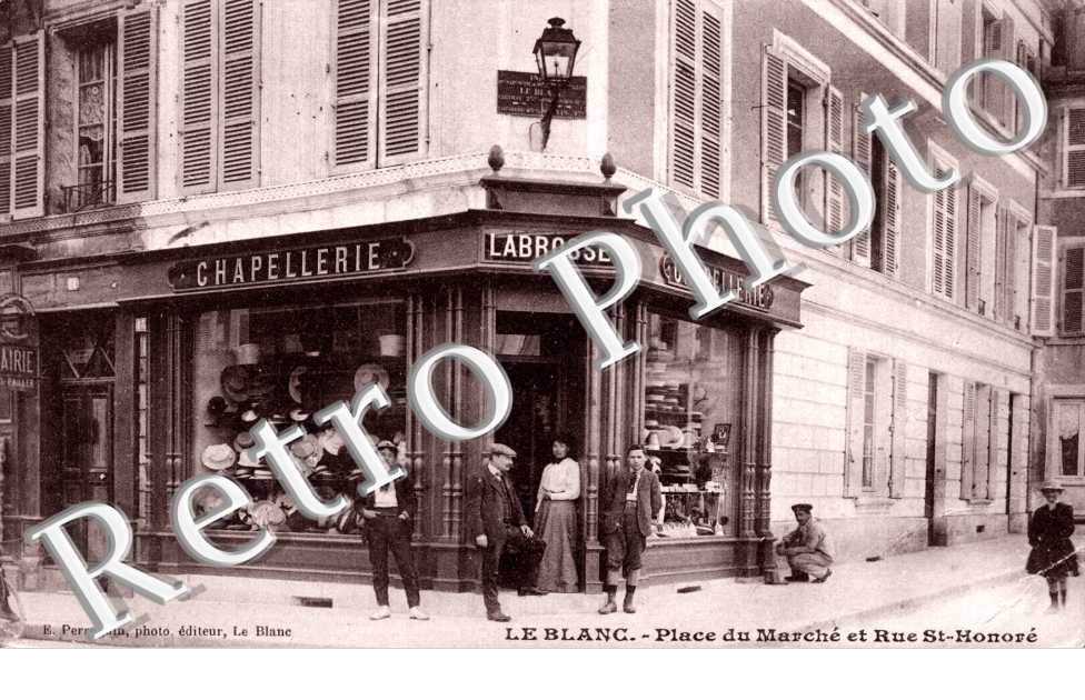 place du marche et rue St Honore
