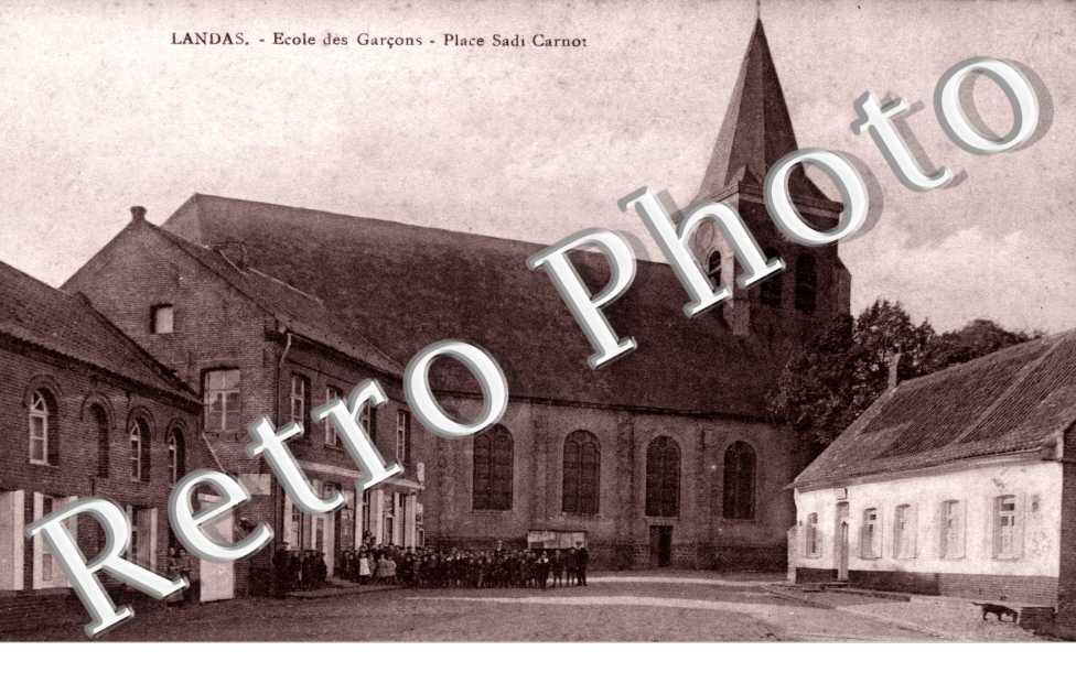 ecole des garcons, place Sadi-Carnot