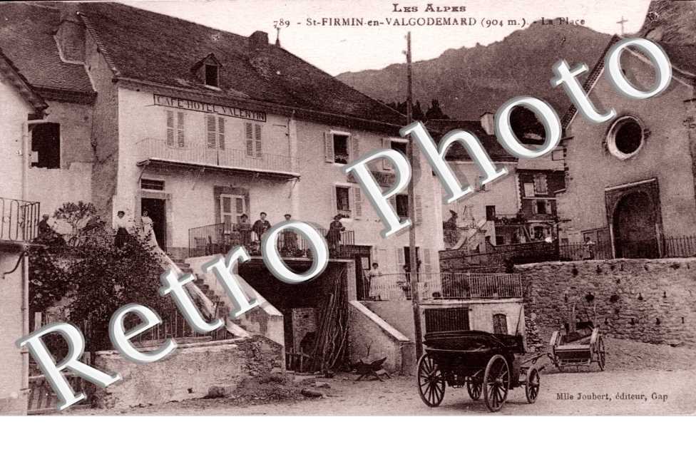 Saint-Firmin en Valgodemard - la place