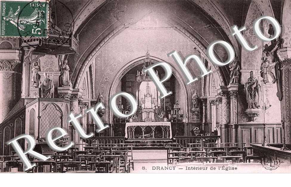 INTERIEUR DE L'EGLISE