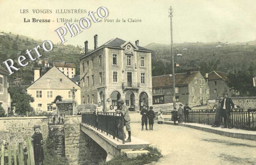 Hotel de Ville, le pont de la Clairie