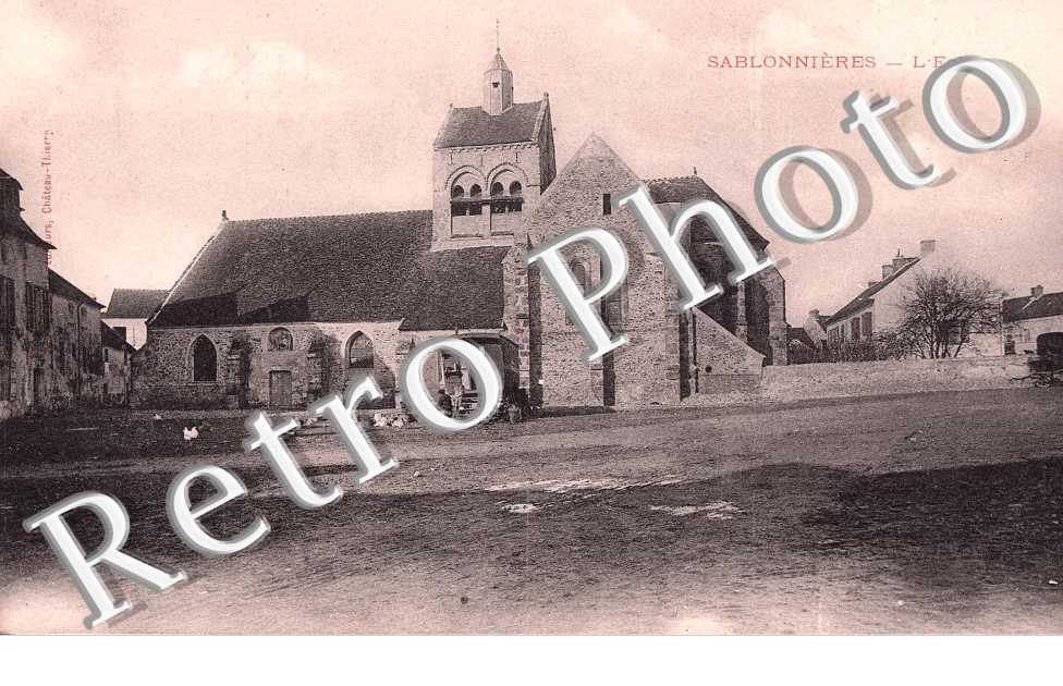 PLACE DE L'EGLISE