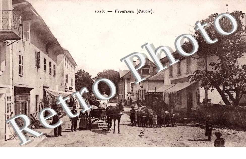 ( une rue )