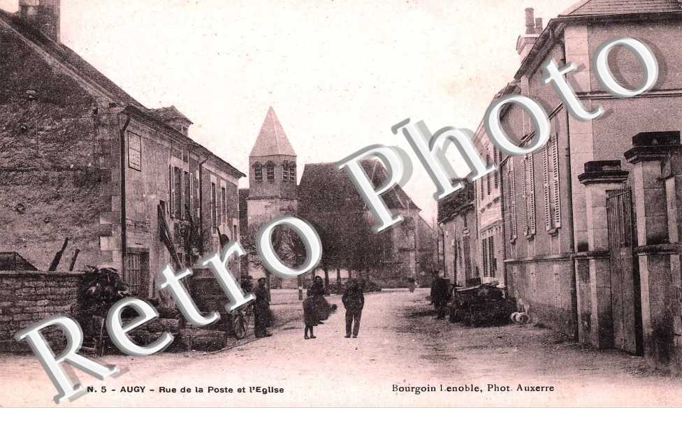 Rue de la Poste et l'Eglise