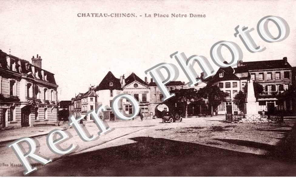 la place Notre-Dame