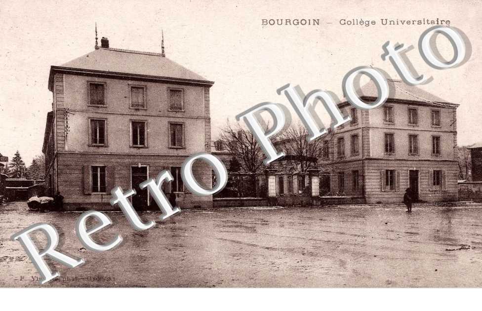 COLLEGE UNIVERSITAIRE