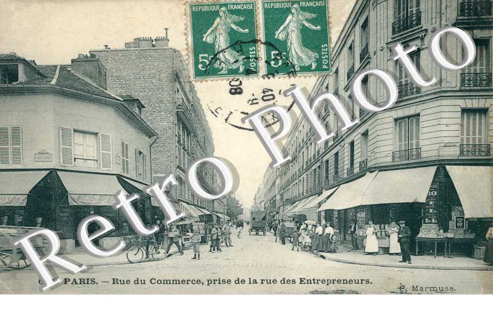 Rue du Commerce prise de la rue des Entrepreneurs