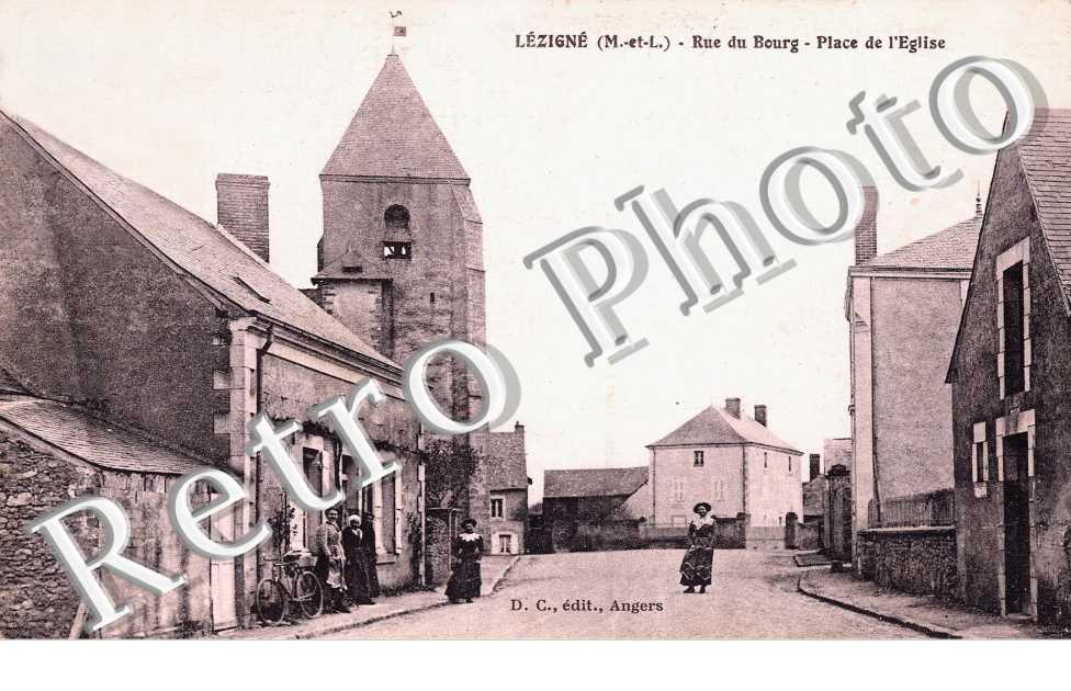 Rue du Bourg, Place de l'Eglise