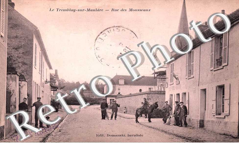 RUE DES MOUSSEAUX (HOMME A CHEVAL)