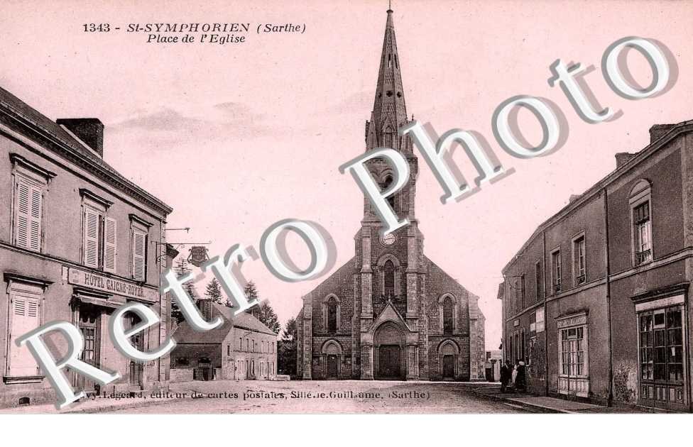 PLACE DE L'EGLISE
