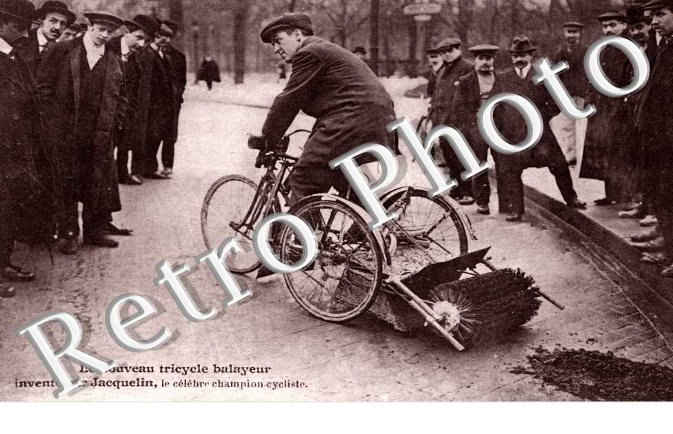 Le nouveau tricycle balayeur invente par Jacquelin