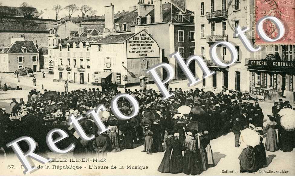 Place de la Republique - l'heure de la Musique