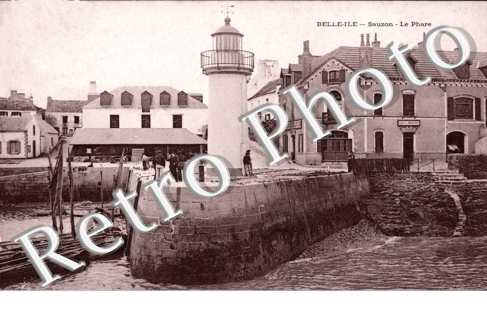 LE  PHARE