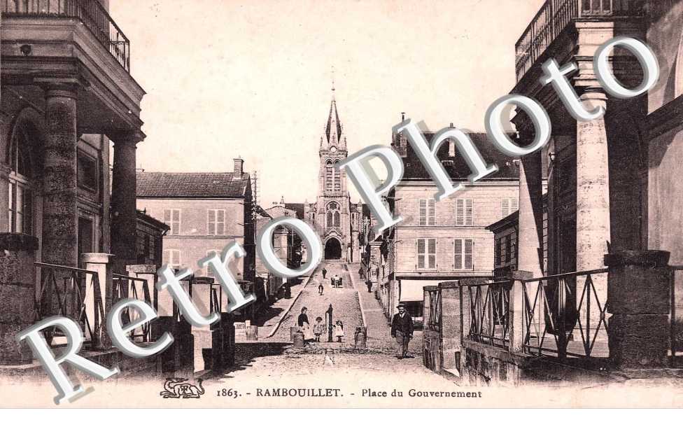 PLACE DU GOUVERNEMENT