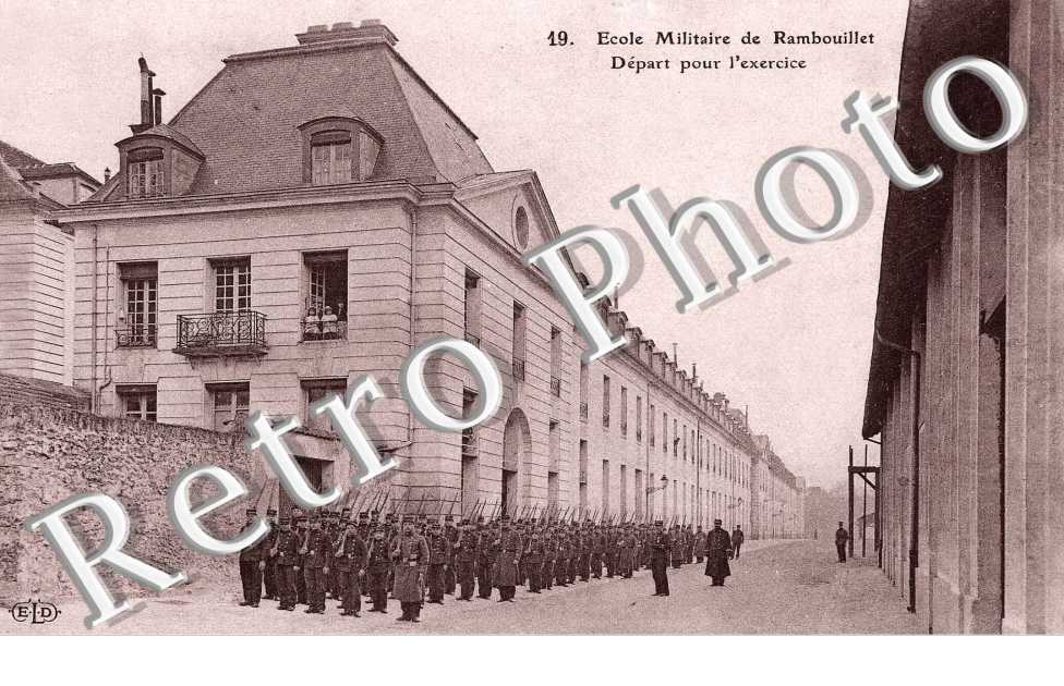 école militaire,départ pour l'exercice