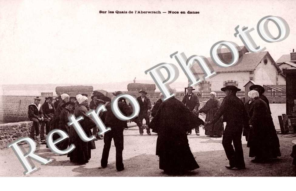 sur les quais de l'Aberwrach, noce en danse