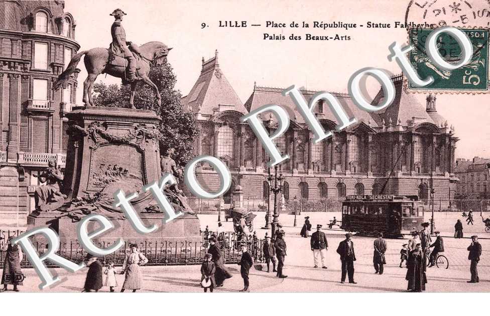 PLACE DE LA REPUBLIQUE Palais des Beaux-Arts
