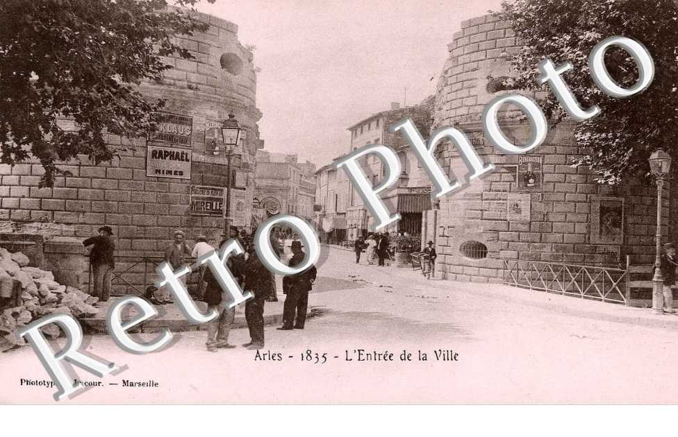l'entree de la ville