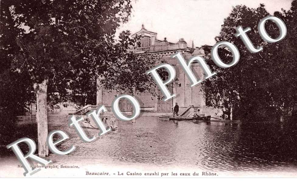 le casino envahi par les eaux du rhone