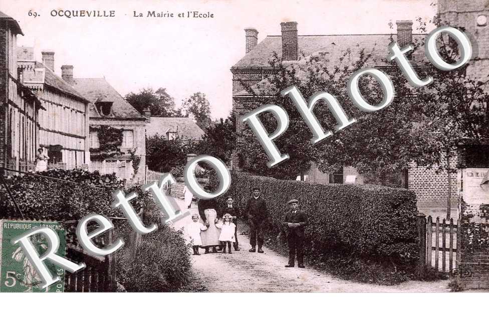 LA MAIRIE ET L'ECOLE