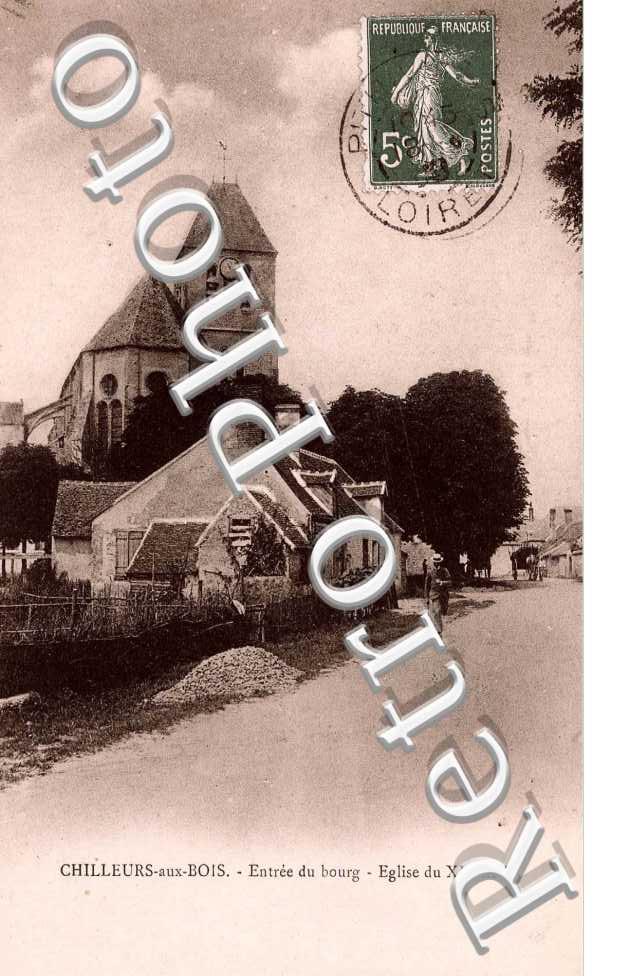 entree du bourg - eglise du 15eme