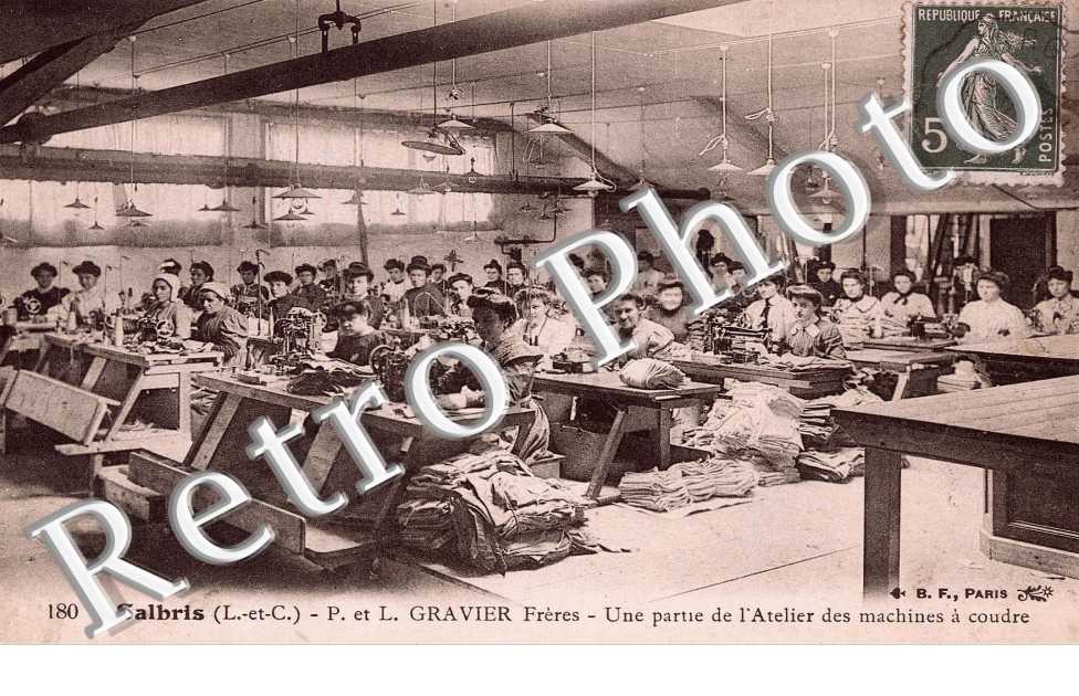 P.L. Gravier freres - une partie de l'atelier des machines a coudre
