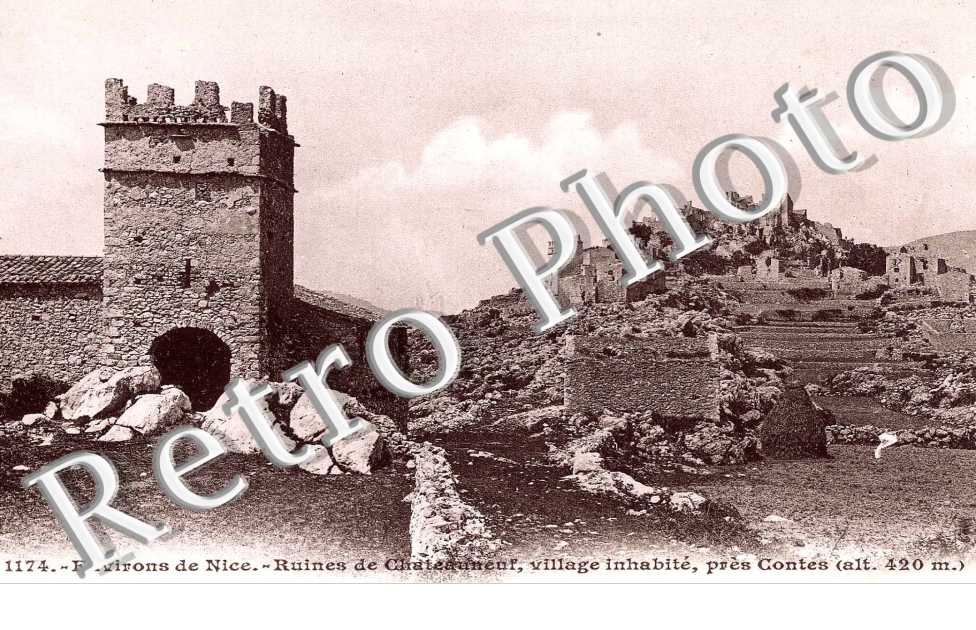 Ruines de Chateauneuf - Village Inhabité