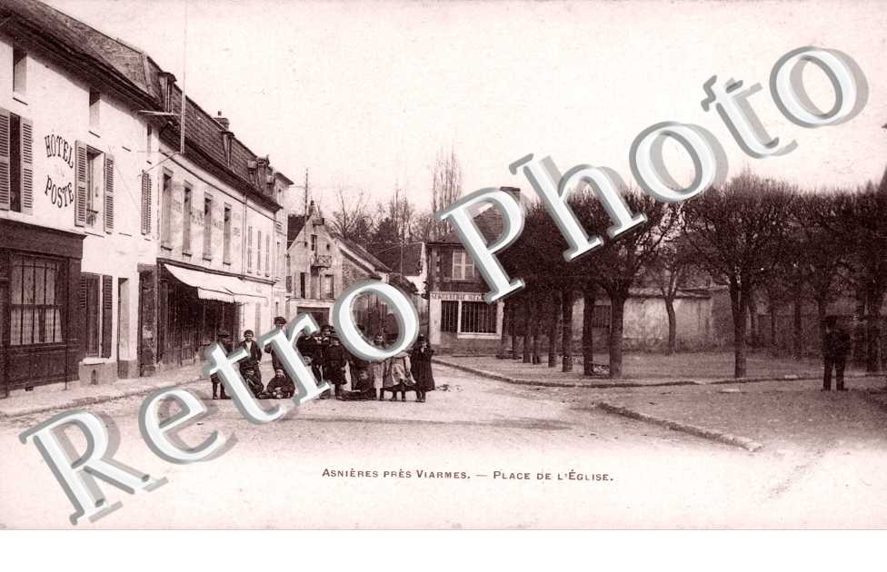Place de l'eglise - hotel de la poste