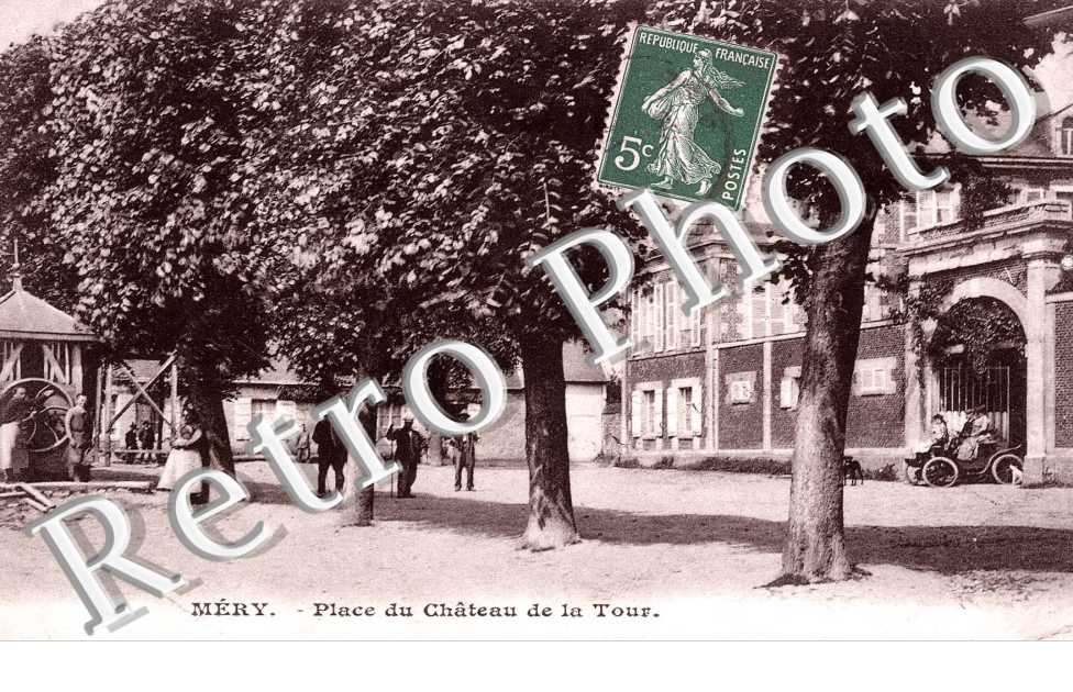 Place du Chateau de la Tour