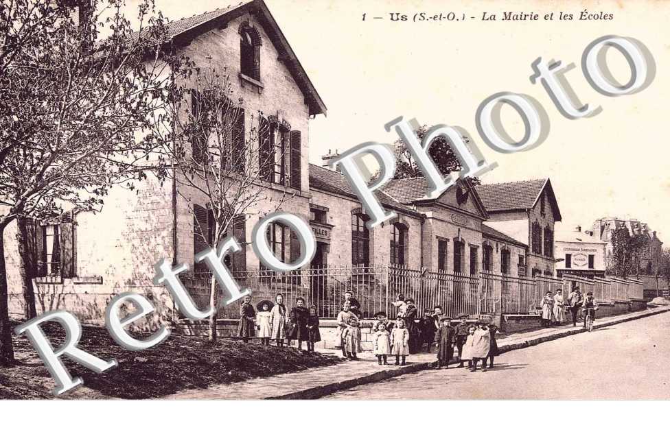 La mairie et les ecoles