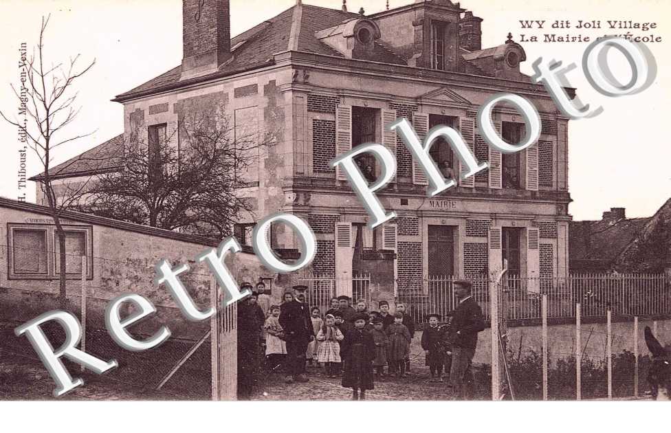LA MAIRIE ET L'ECOLE