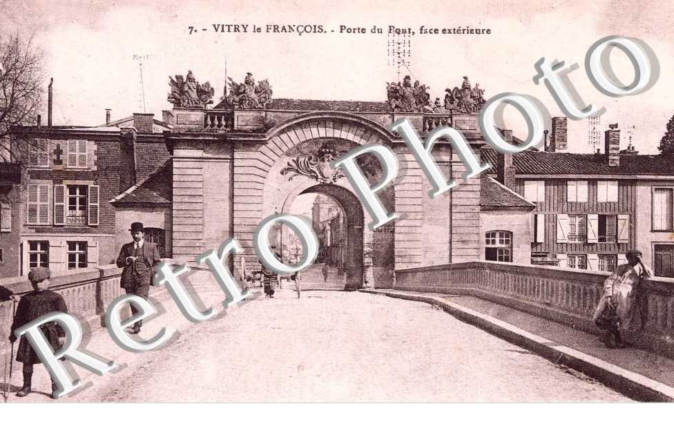PORTE DU PONT FACE EXTERIEURE