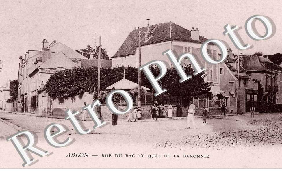 rue du Bac et quai de la Baronnie