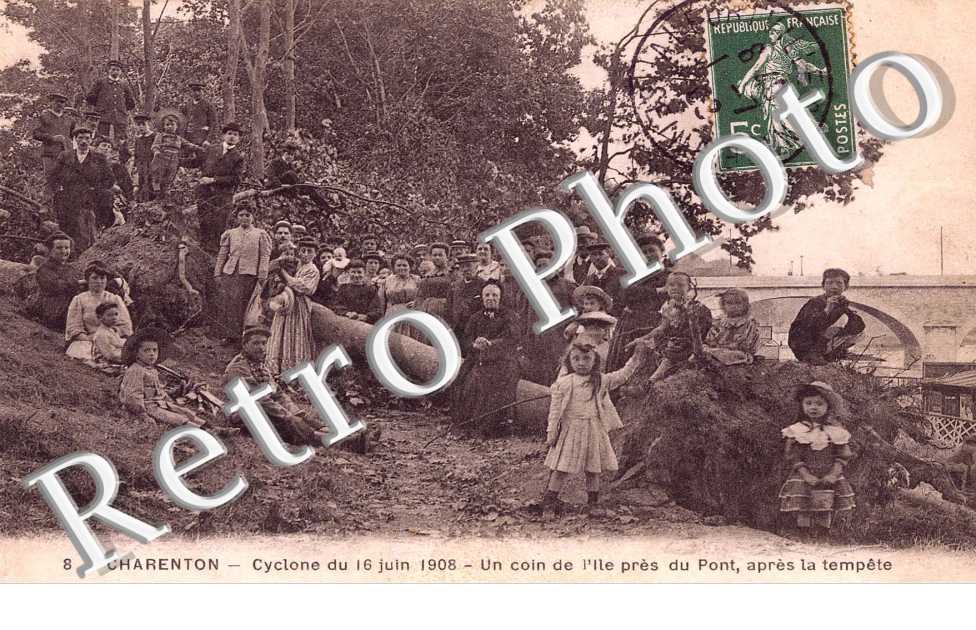 Cyclone du 16 juin 1908 - un coin de l'ile pres du pont apres la tempete