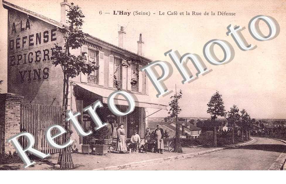 le cafe et la rue de la Defense