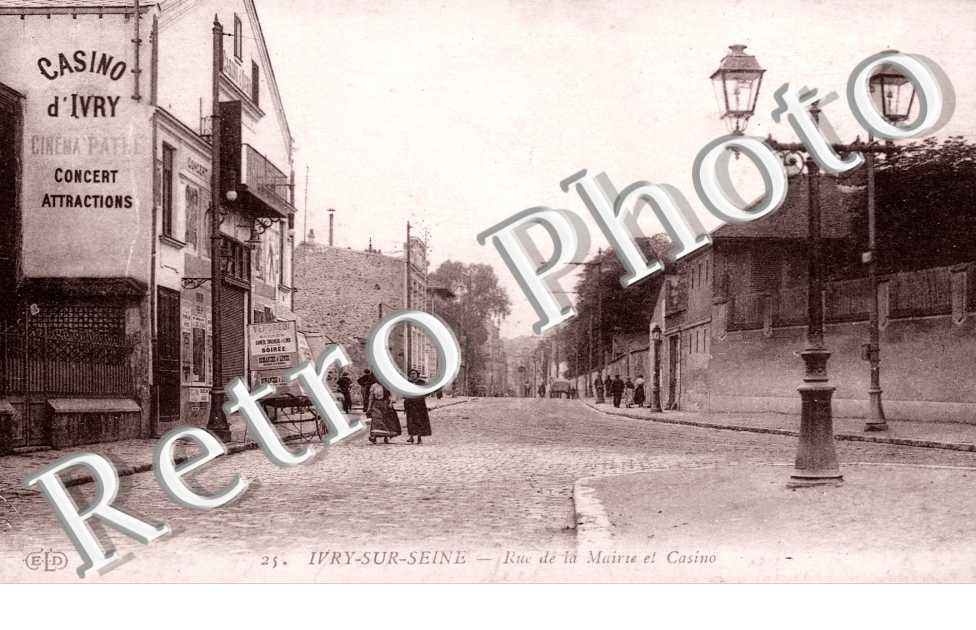 Rue de la Mairie et Casino