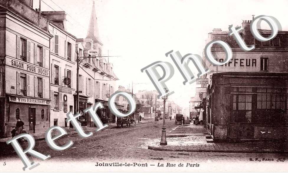 LA RUE DE PARIS