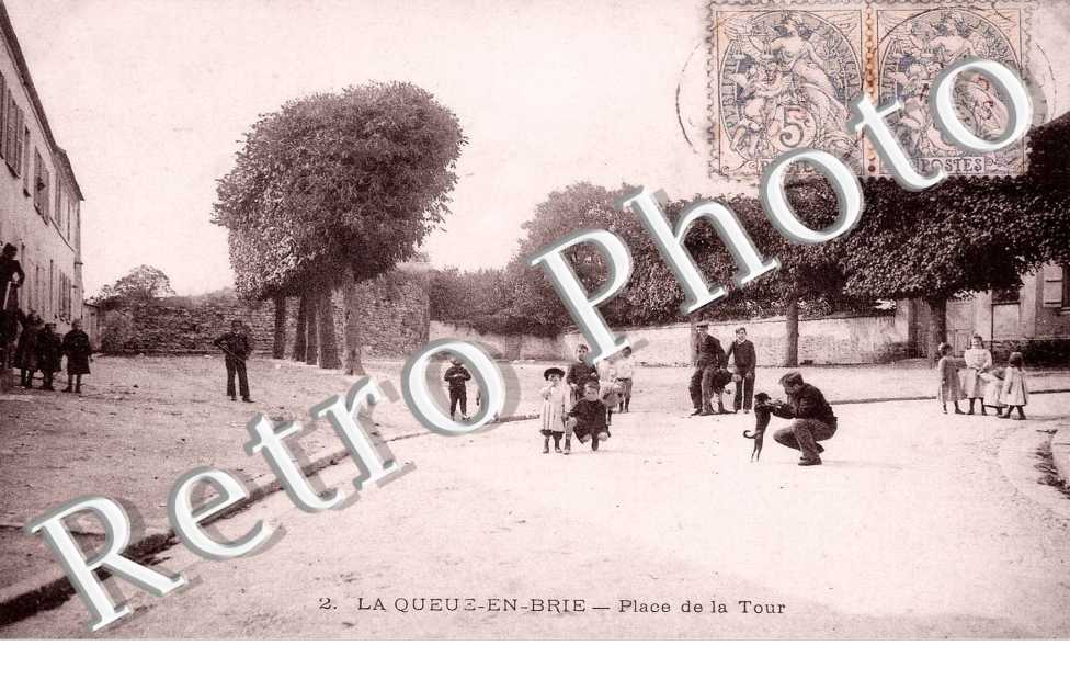 PLACE DE LA TOUR