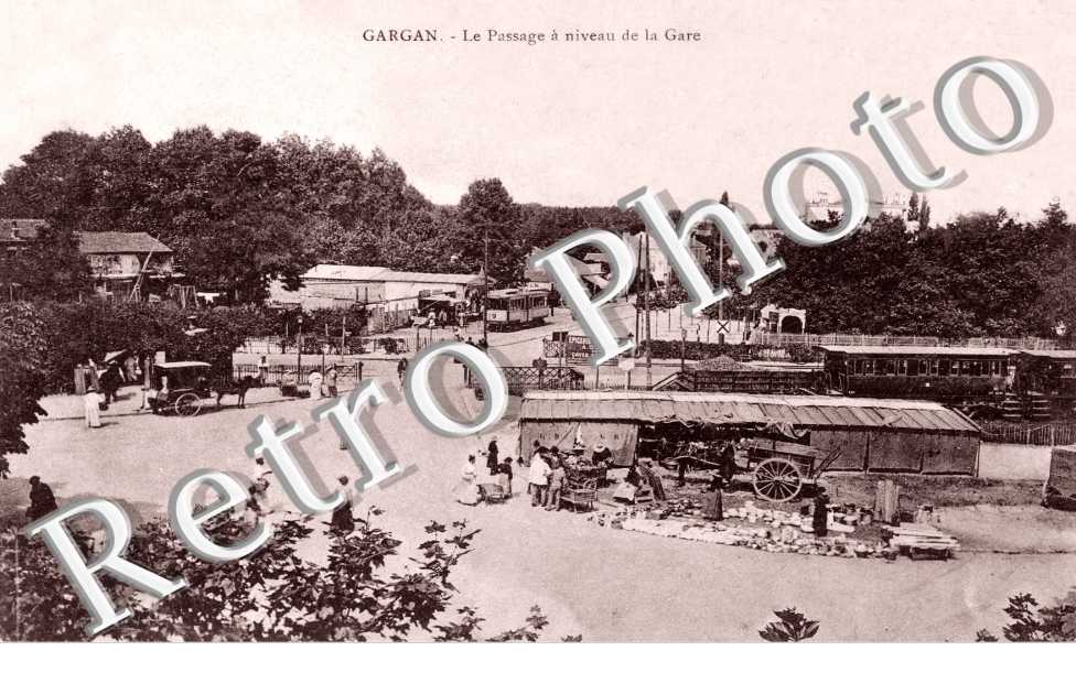 Le passage a niveau de la gare