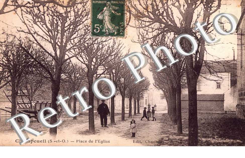 PLACE DE L'EGLISE