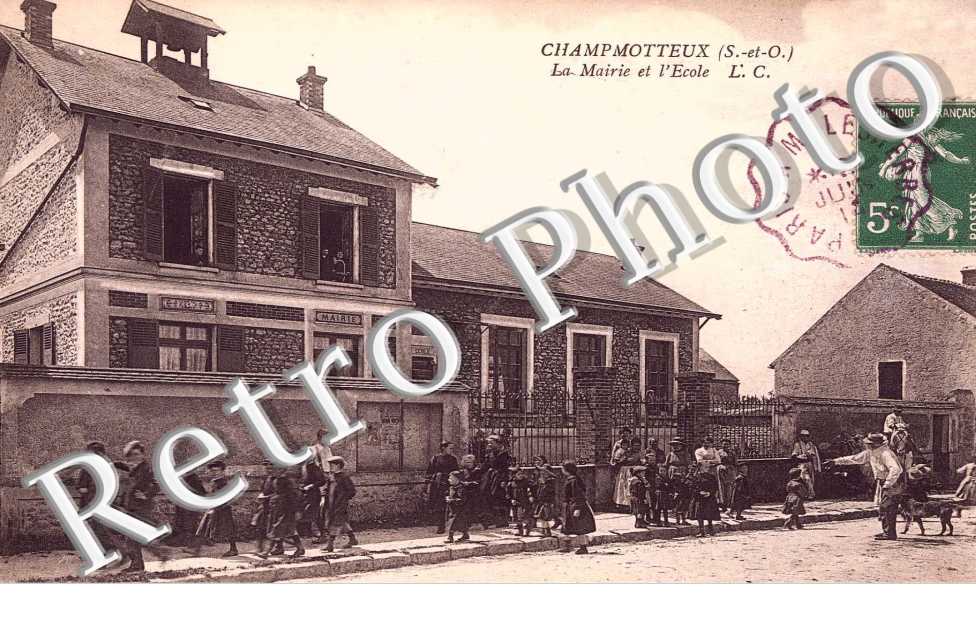 LA MAIRIE ET L'ECOLE