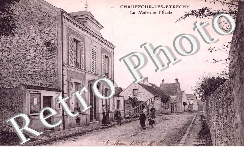 LA MAIRIE ET L'ECOLE
