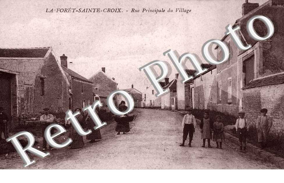 RUE PRINCIPALE DU VILLAGE