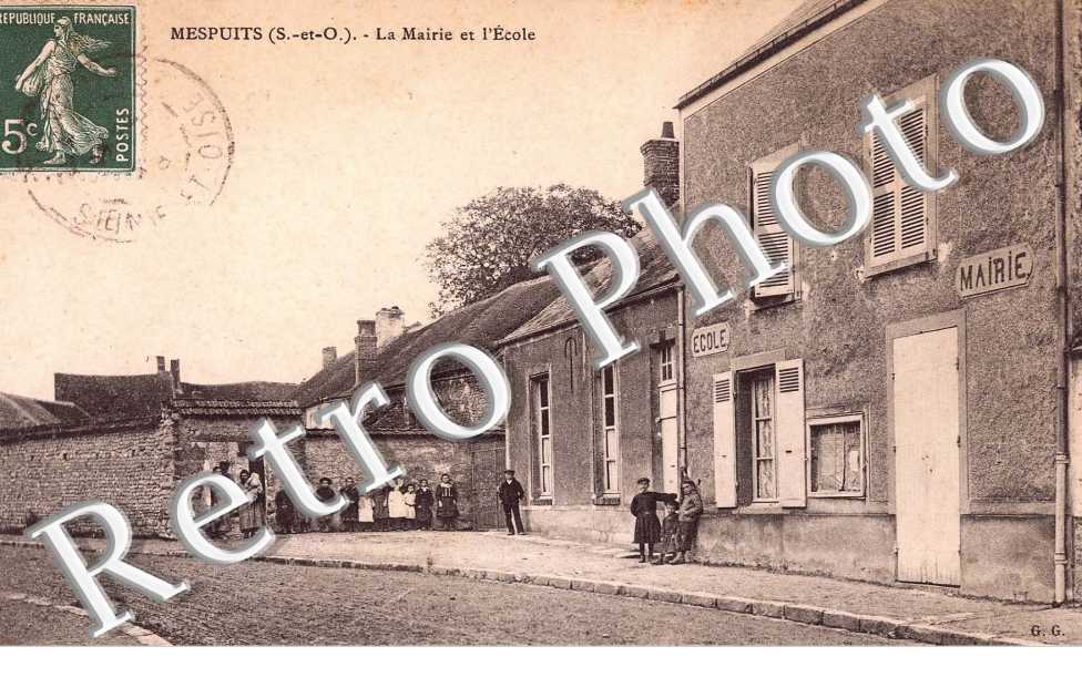 LA MAIRIE ET L'ECOLE