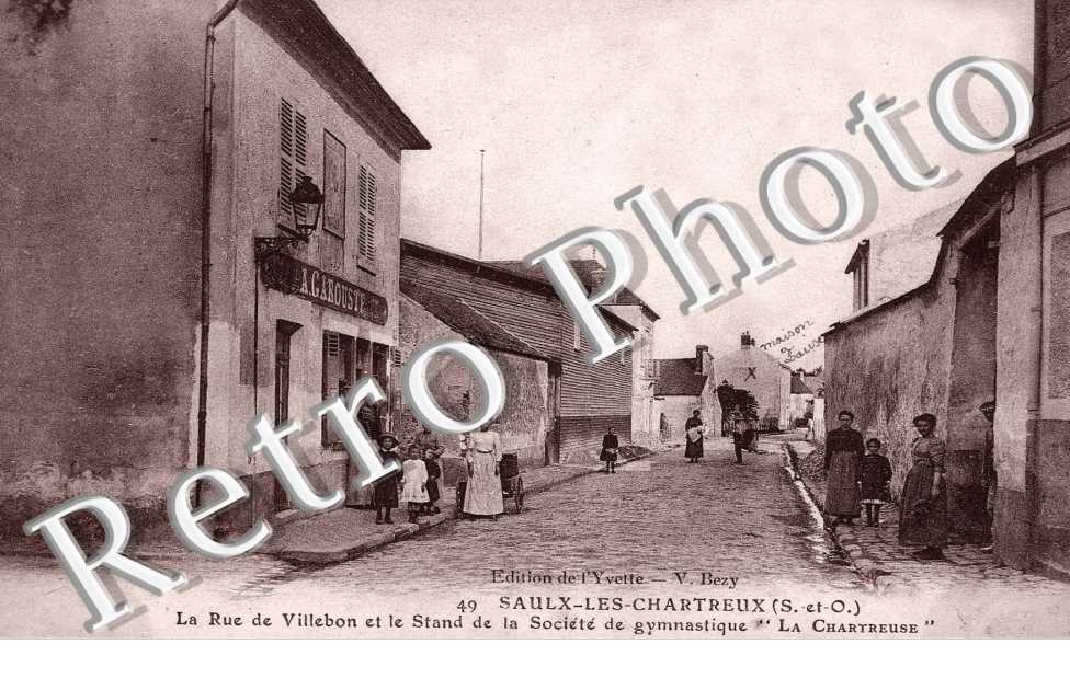 La rue de Villebon et le stand de la Société de Gymnastique la Chartreuse
